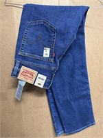 size 27 Levi Strauss women jeans