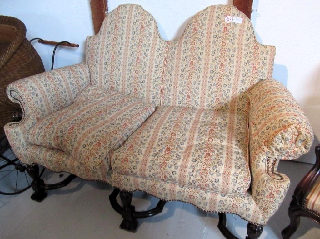 VICTORIAN 2 SEATER DOWN FILLED SETTEE