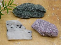 MIXED ROUGH ROCK STONE LAPIDARY SPECIMEN