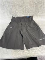Men’s HUK shorts size M