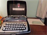 Smith Corona Classic 10 typewriter.