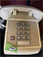 VTG BELL PUSH BUTTON DESK PHONE