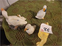 Lot of duck figurines