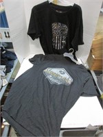 2 Men's L Shirts