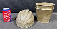 Bucket & Food Mold - Lot