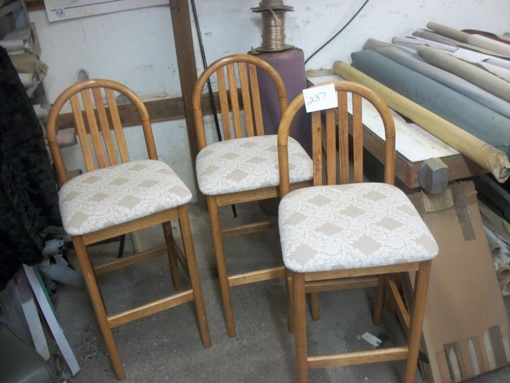 3 TALL KITCHEN STOOLS