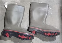 Servus Chemical-Resistant Knee Boots (Size 15)
