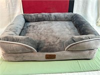 NEW SMALL DOG BED