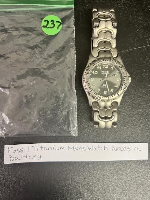Fossil Titanium Mens Watch Needs battery