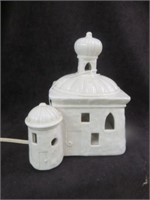 WHITE PORCELAIN HOUSE LAMP 7"T