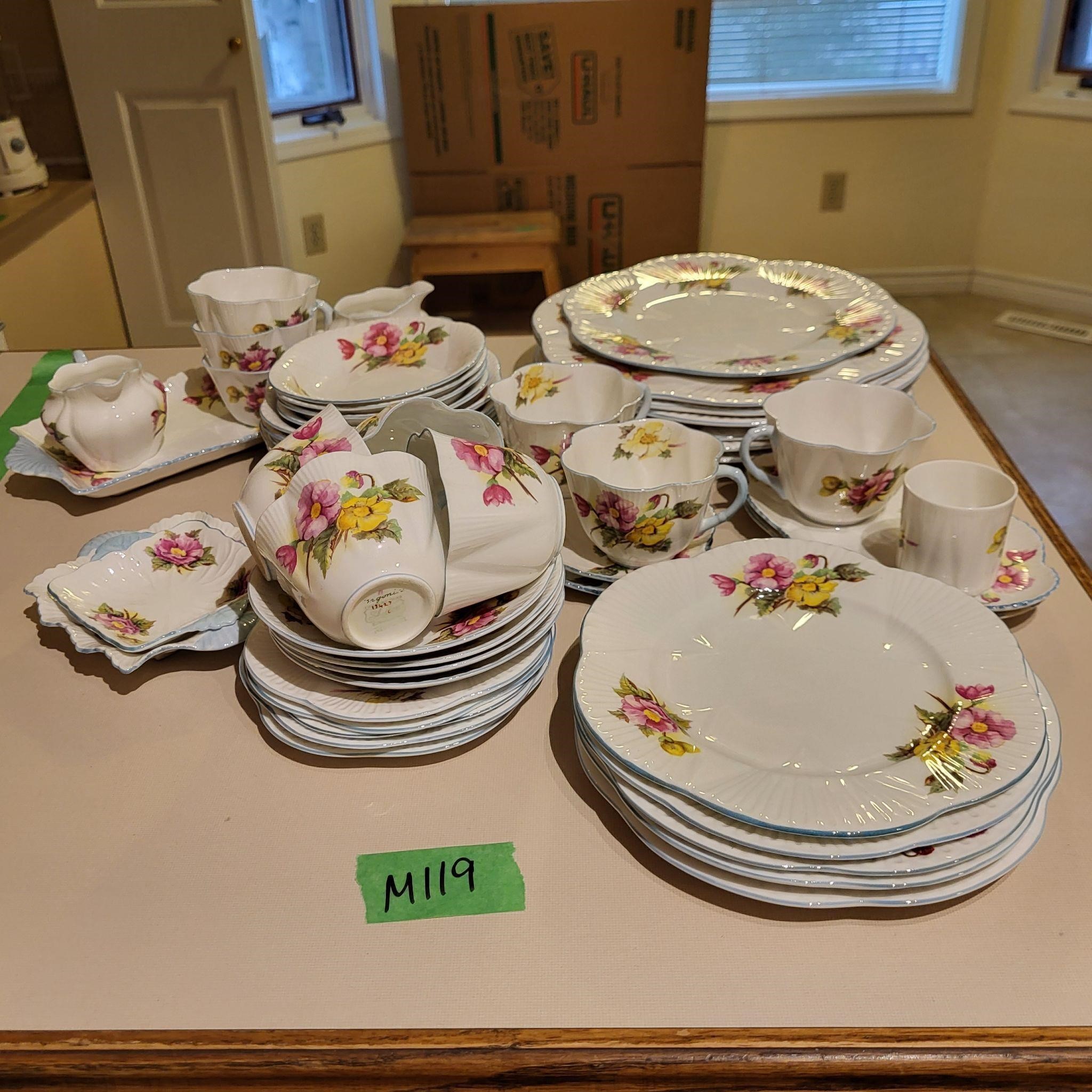 M119 Fine bone china Shelby England Begonia