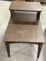Wooden end table 30x20x22.5