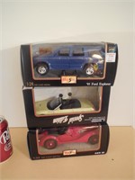 (3) Maisto 1:24 Die Cast Explorer, Thunderbird &