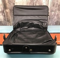 Vtg. folding suitcase, no key