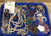 Tray lot of costume jewelry includes