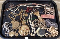 Tray lot of jewelry includes necklaces,