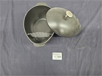 Staub France cast iron pot with lid