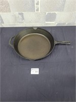 Lodge USA 10 Cast Iron Pan