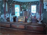 Music boxes and decor