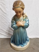 Statue jeune fille en prière