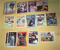 Baseball cards- Bo & Reggie Jackson