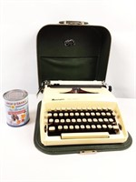 Machine à écrire vintage Remington et boîtier