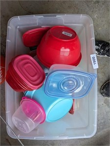 Assorted Plasticware