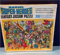 VTG Marvel 300 pcs puzzle complete
