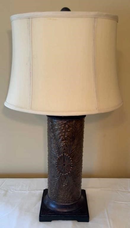 Decorative 31in Embossed Metal Table Lamp w/