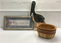 Pelican Mirror, Inspirational Items K14A