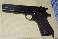Argentine Automatic Pistol 45 Caliber on 2 1911