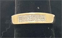 10KT Gold and Diamond Band