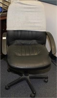 swivel desk chair