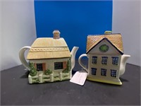 Tea pots set of 2