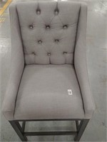 ACCENT CHAIR (DAMAGE BASE)