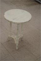 Disstressed Off-White Accent Table