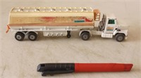 Vintage Matchbox Street Kings Exxon Mobile Semi