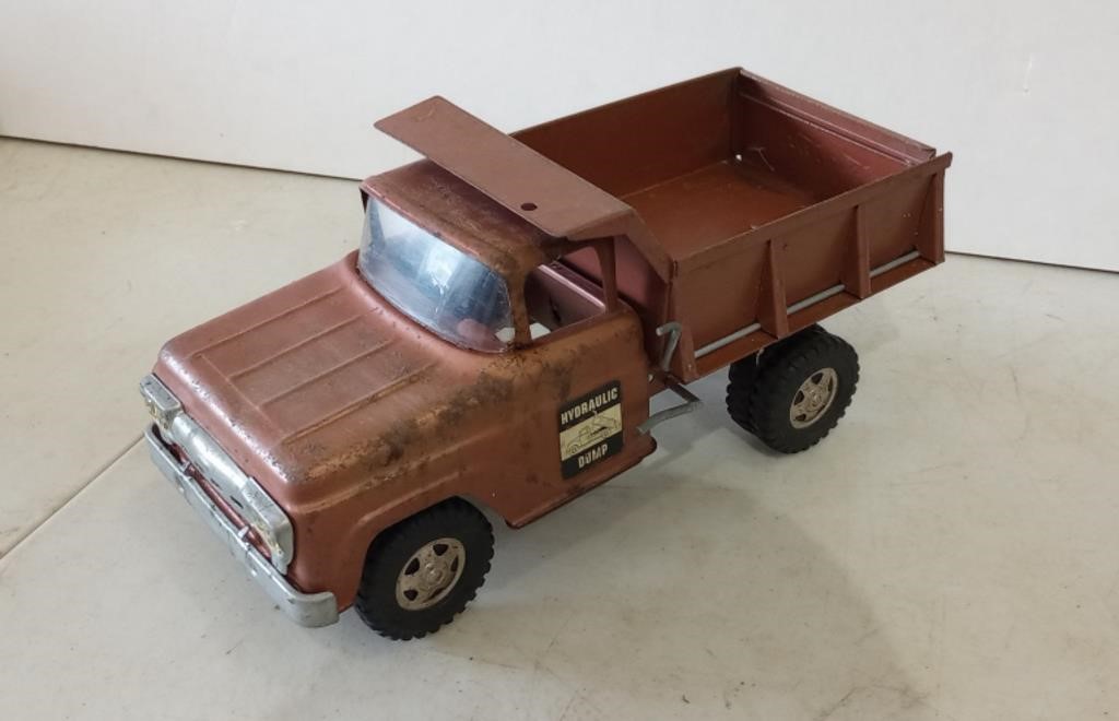 Vintage Tonka Toys Dump Truck