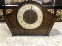 Vintage Mantle Clock Made in Great Britain, Key