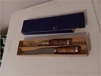 Lesco brand carving knife set in box.