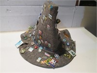 HOBBIT STYLE HAT FULL WITH COLLECTIBLE PINS