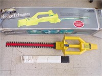 Paramount Hedge Trimmer With Blade