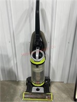 Bissel cleanview swivel pet vacuum (used)