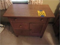 Antique Oak Washstand - 3 Drawers - 1 Door 30"