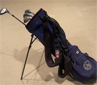 Wilson Golf Bag, 3 Titleist  Irons 1 wood