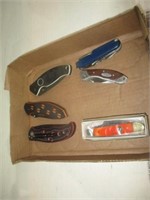 Flat w/misc folding knives