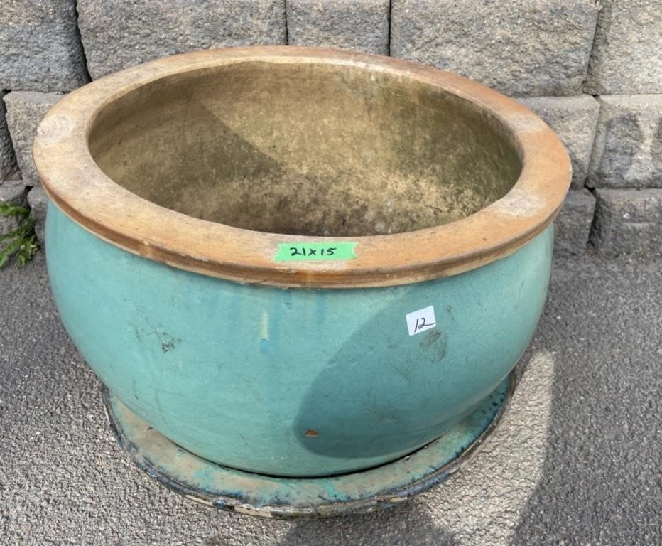 LARGE PLANTER AND BASIN  22 X 15 INCHES
