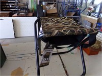 New hunting stool