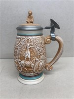 Beer stein tribute to the wild West