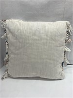 (12x bid) Threshold 18" x 18" Pillow